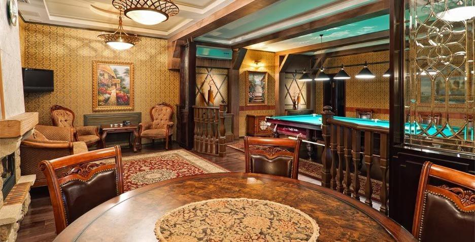 Merey Hotel Karagandy Екстериор снимка