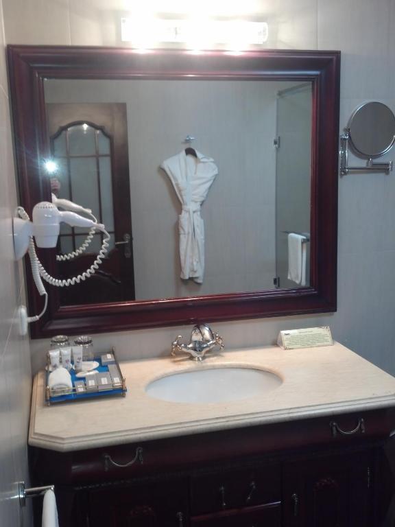 Merey Hotel Karagandy Стая снимка