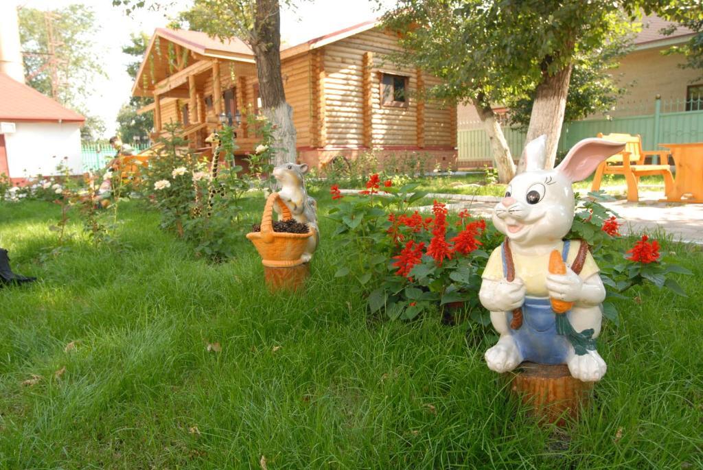 Merey Hotel Karagandy Екстериор снимка