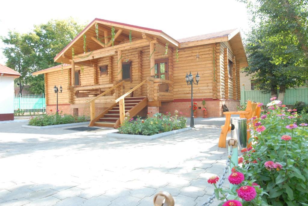 Merey Hotel Karagandy Екстериор снимка