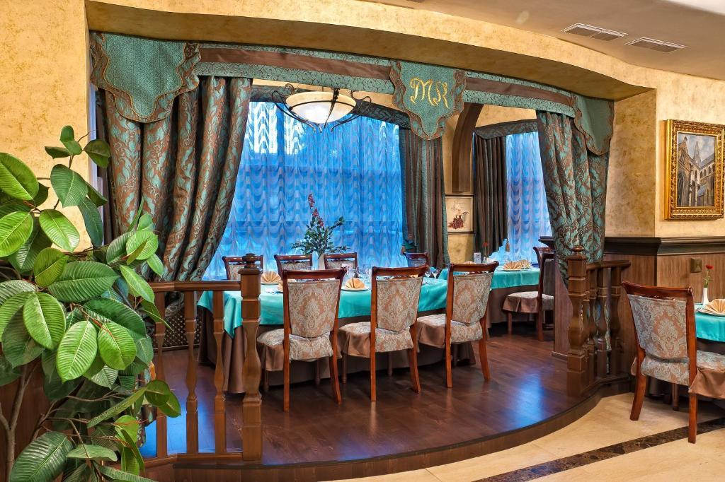 Merey Hotel Karagandy Екстериор снимка