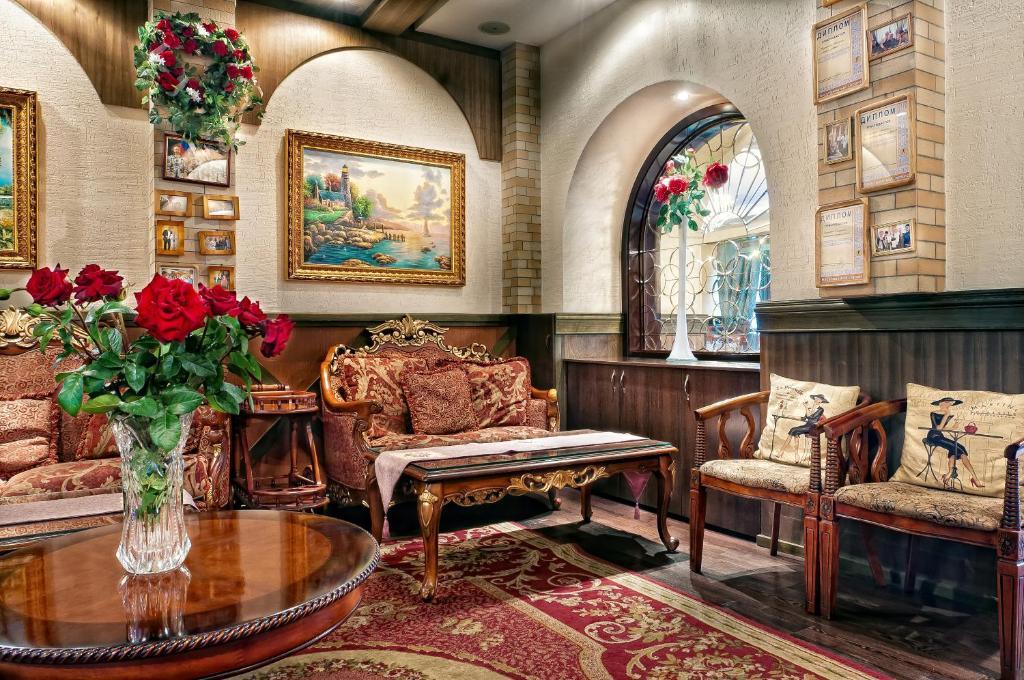 Merey Hotel Karagandy Екстериор снимка