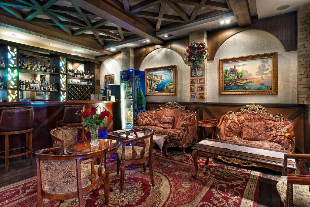 Merey Hotel Karagandy Екстериор снимка